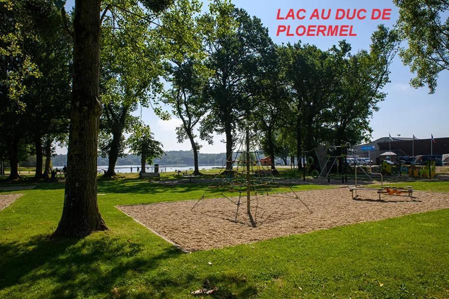 Location Vakansou * Lanouée